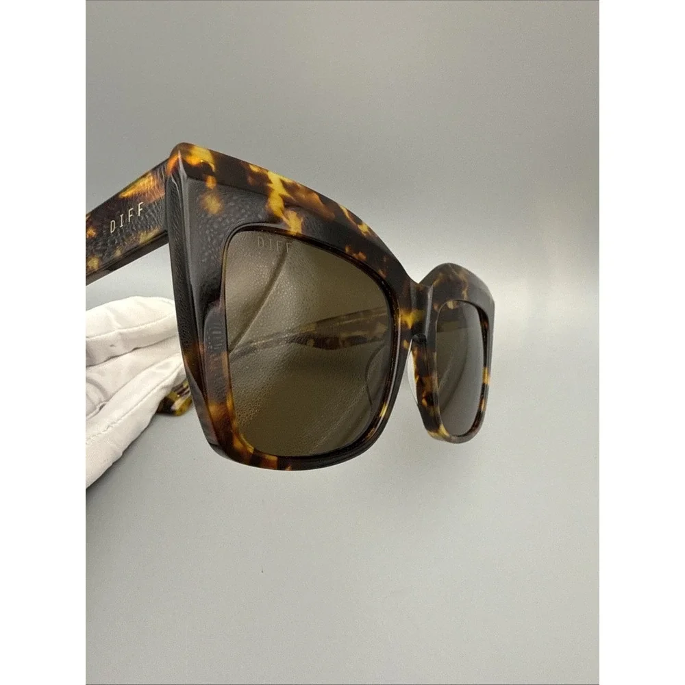 DIFF Sunglasses 